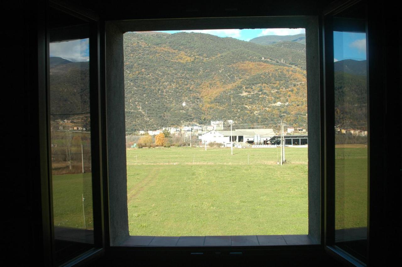 Torre Del Mig Apartman La Seu d'Urgell Kültér fotó